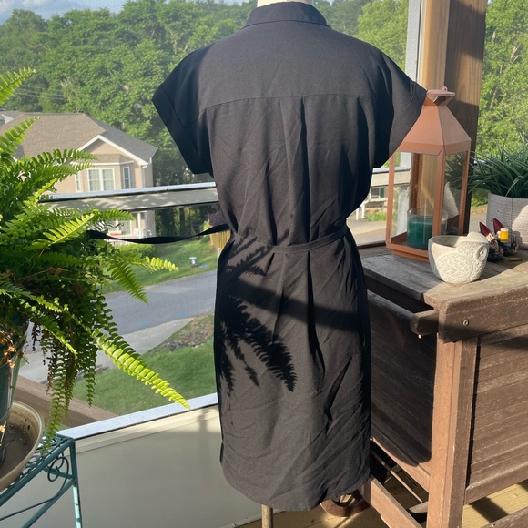 Women’s Black Button-up Dress with Collar - Picture 5 of 6